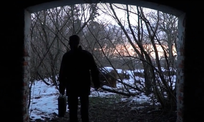 Kadr z filmu "Gdy nastanie mrok" (źródło: youtube.com)  