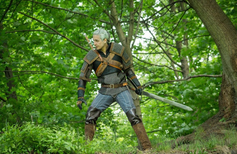 Marcin Skalski jako Geralt (fot. Konrad Kuczyński)  