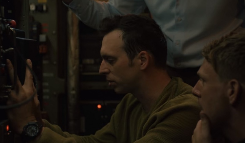 Ksawery Szlenkier jako Jakub w serialu "Kierunek: Noc" (źródło: Netflix/screenshot)  