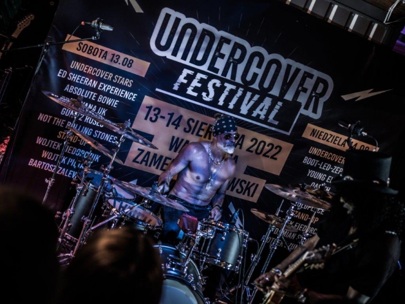 Bifor Undercover Festival - Guns 2 Roses (fot. materiały promocyjne)  