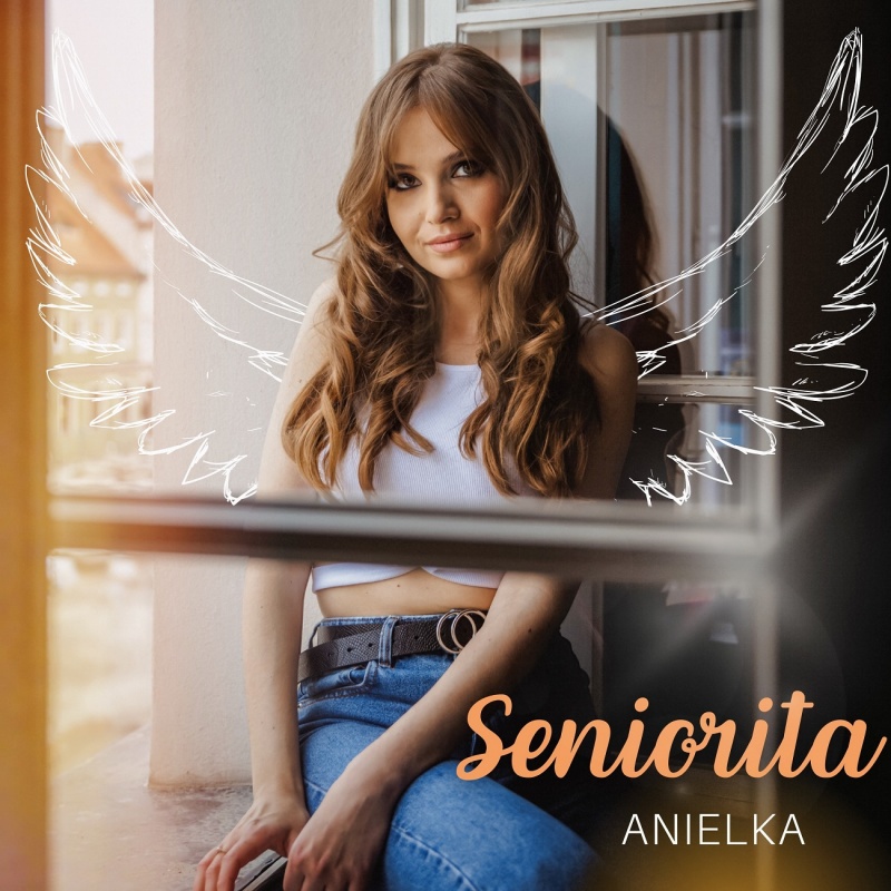 "Seniorita" – radosny, letni przebój od Anielki! (materiały promocyjne)  