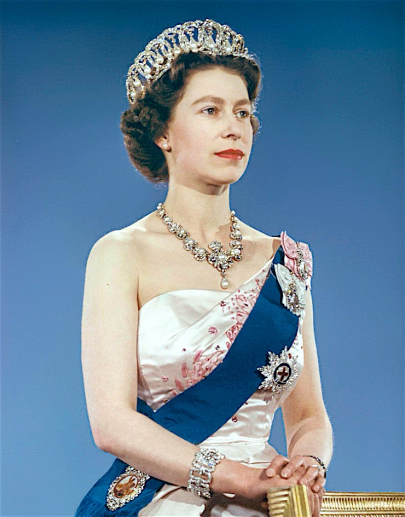 Elżbieta II w początkach panowania (fot. wikimedia.org)  