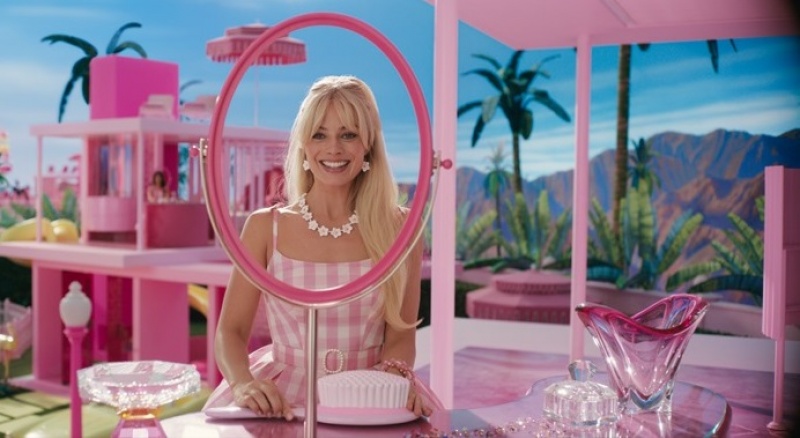 Kadr z filmu "Barbie" (materiały prasowe/Warner Bros)  