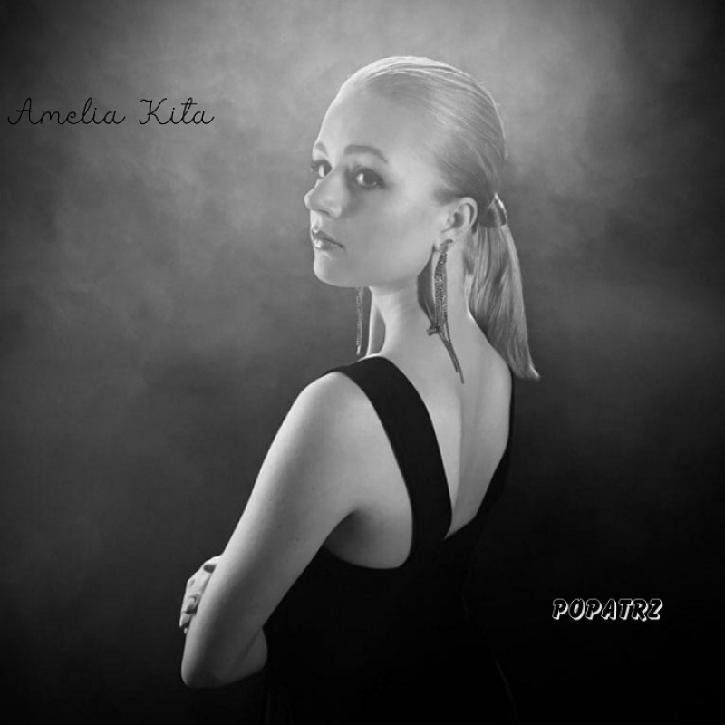 Okładka single pt. "Popatrz" Amelii Kity (fot. materiały promocyjne)  