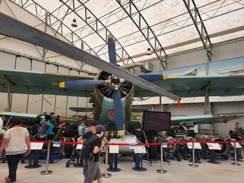 Muzeum Sił Powietrznych w Dęblinie - hangar (fot. Holly Molly)  