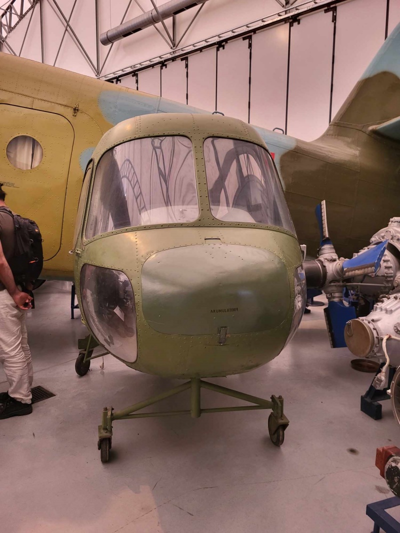 Muzeum Sił Powietrznych w Dęblinie - hangar (fot. Holly Molly)  