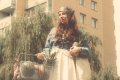 Aga Laura „Chodzi Po Mieście” i szuka odpowiedzi na ważne dla siebie pytania - Aga Laura;Chodzę Po Mieście;szukanie odpowiedzi;ważne pytania;poruszający singiel;nowy singiel;polska alternatywa;melancholia;szczerość;intymny utwór;opowieść o samotności;miejska codzienność;samotność w mieście