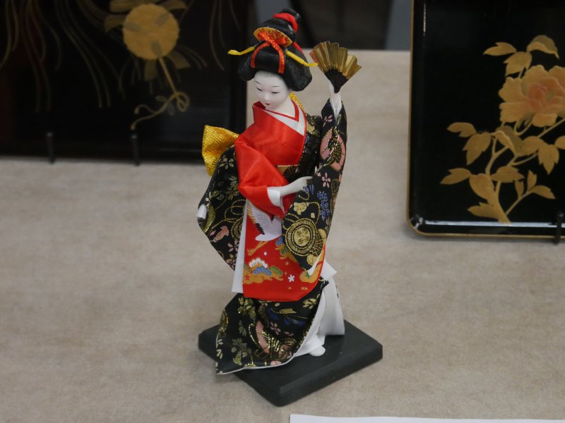 Ujęcie z bliska drugiej damy  