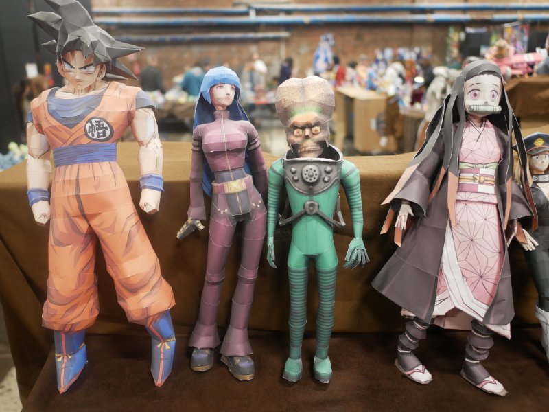 Co to byłby to cudowny crossover, nie sądzicie?  