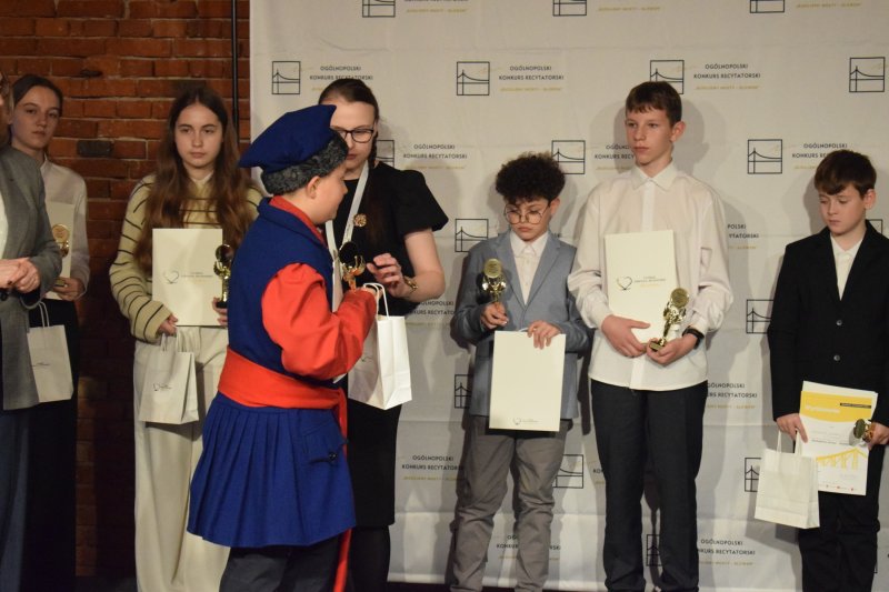 Gala - II Ogólnopolski Konkurs Recytatorski „Budujemy mosty – SŁOWEM” (fot. PJ)  