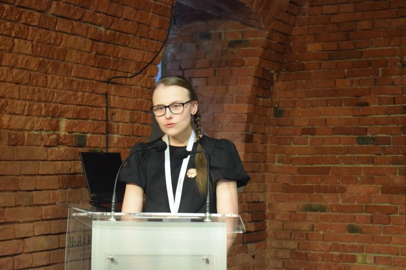 Gala - II Ogólnopolski Konkurs Recytatorski „Budujemy mosty – SŁOWEM”: Katarzyna Jaroszewska (fot. PJ)  