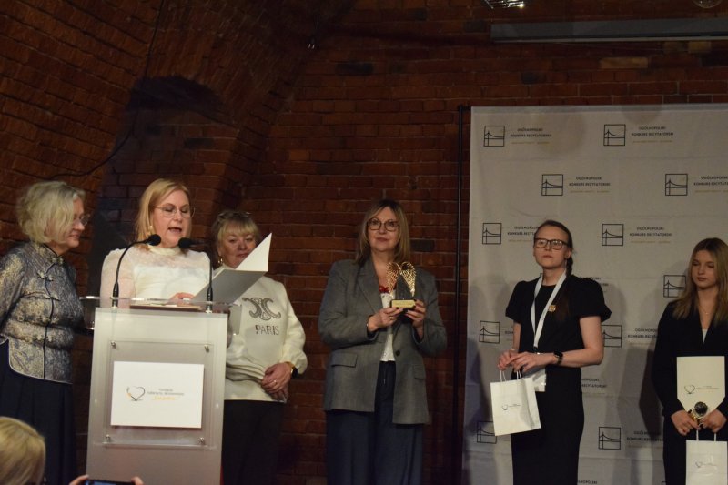 Gala - II Ogólnopolski Konkurs Recytatorski „Budujemy mosty – SŁOWEM” (fot. PJ)  