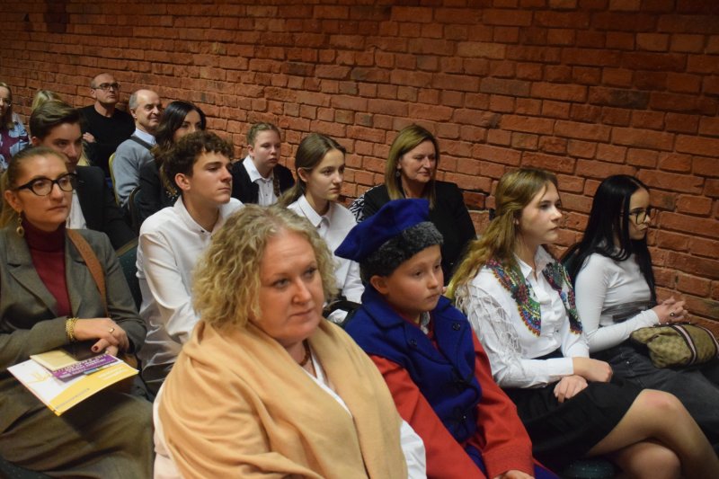 Gala - II Ogólnopolski Konkurs Recytatorski „Budujemy mosty – SŁOWEM” (fot. PJ)  