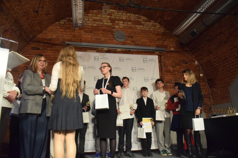 Gala - II Ogólnopolski Konkurs Recytatorski „Budujemy mosty – SŁOWEM” (fot. PJ)  