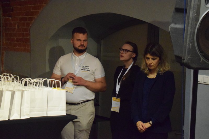 Gala - II Ogólnopolski Konkurs Recytatorski „Budujemy mosty – SŁOWEM” (fot. PJ)  