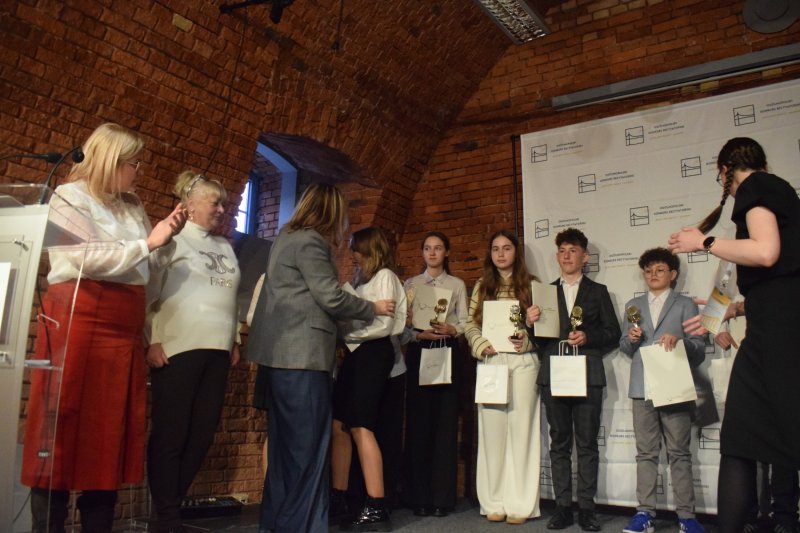 Gala - II Ogólnopolski Konkurs Recytatorski „Budujemy mosty – SŁOWEM” (fot. PJ)  