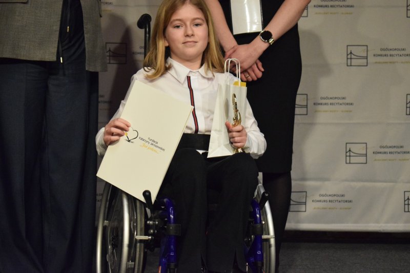 Gala - II Ogólnopolski Konkurs Recytatorski „Budujemy mosty – SŁOWEM” (fot. PJ)  