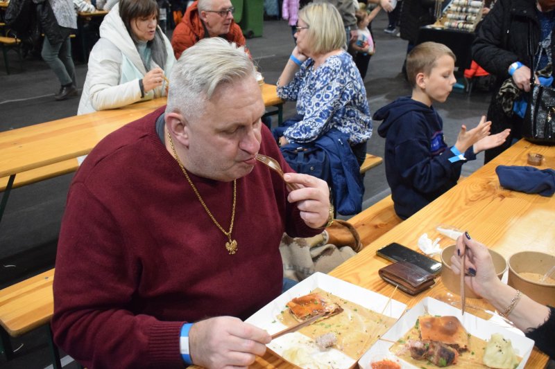 Festiwal Kuchni i Kultury Azjatyckiej - nie tak szybko, powoli proszę jeść (fot. PJ)  