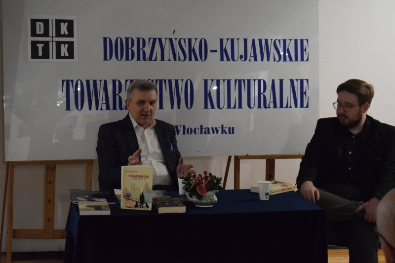 Spotkanie autorskie z Krzysztofem Niedziałkowskim - rozmawiał Kamil Kazimierczyk (fot. PJ)  