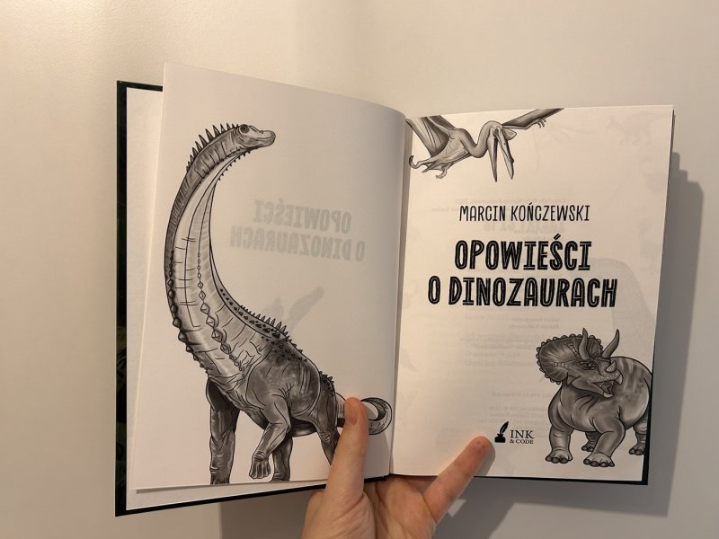 Książka "Opowieści o dinozaurach" (materiały promocyjne)  