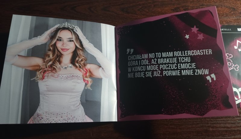 Książeczka w opakowaniu płyty "Happy End" (fot. PJ)  