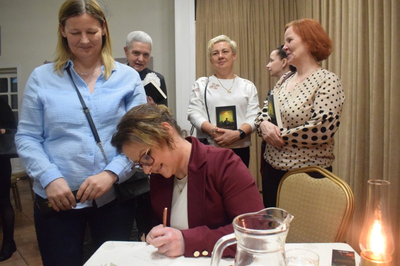 Spotkanie autorskie z Martą Mirowską (fot. PJ)  