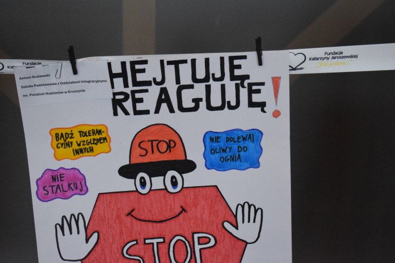 "Cisza Nienawiści Nigdy hejt! Zawsze heart!" - prace konkursowe (fot. PJ)  