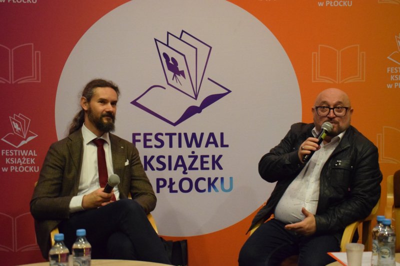IV Festiwal Książek w Płocku - dzień drugi - spotkanie z autorem "Baśni o wężowym sercu" (fot. PJ)  