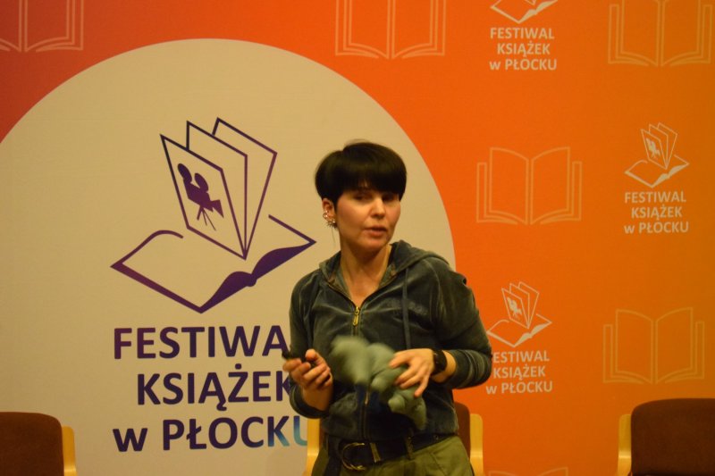 IV Festiwal Książek w Płocku - dzień drugi - Marta Rydz-Domańska, autorka książek dla dzieci, serii "Kociołek" (fot. PJ)  