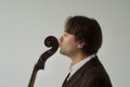 Bal widziany z innej strony. Miko Blascello i album "Na Balu" - Miko Blascello;Na Balu;bal;z innej strony;wiolonczela;ciche rozmowy;sekrety;emocje;sala balowa;wiolonczelista;Bliss;zakamarki;konceptualny album;zmysłowy klimat;inna perspektywa