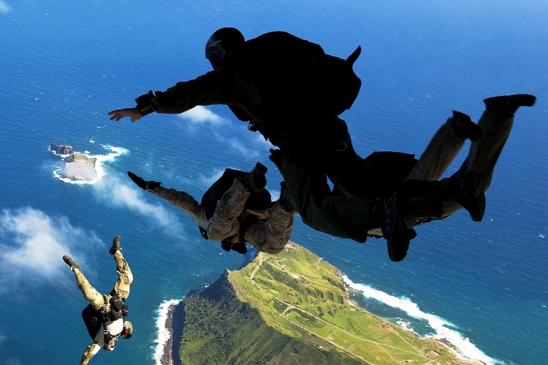 Trening Navy SEALs (źródło: flickr.com/photos/usairforce)  
