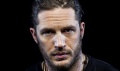 Tom Hardy – łagodne spojrzenie wściekłego wilka - Tom Hardy;aktor;talent;mruczenie;głos;mimika;talent;Brytyjczyka;kariera;świr;role;twardziel;gangster;Dunkierka;Legend;Bronson;Wojownik;System;Mad Max: Na drodze gniewu;Zjawa;Incepcja;Bane;Mroczny Rycerz powstaje